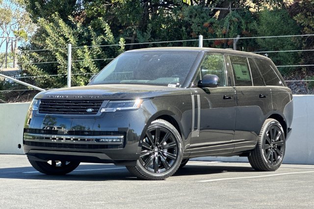 New 2027 Santorini Black Land Rover SE image 1