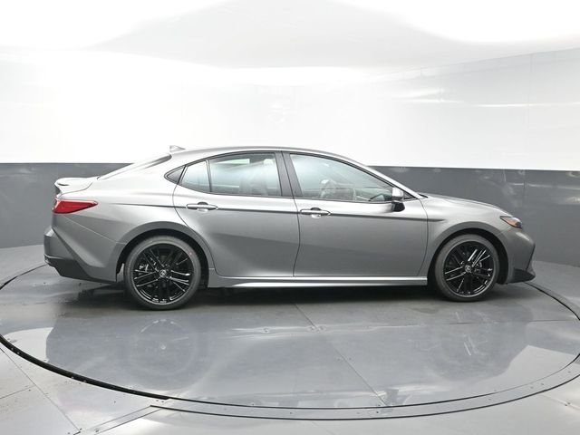 Used 2026  Toyota SE image 8