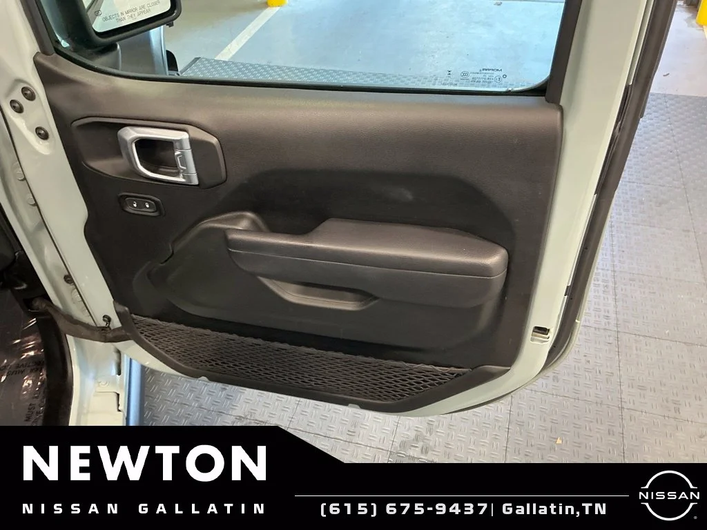 Used 2024 Earl Clearcoat Jeep Willys 4xe image 48