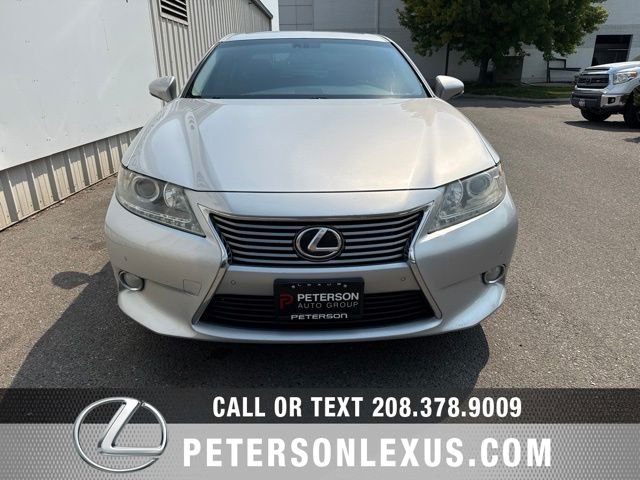 Used 2013 Silver Lexus Premium image 9