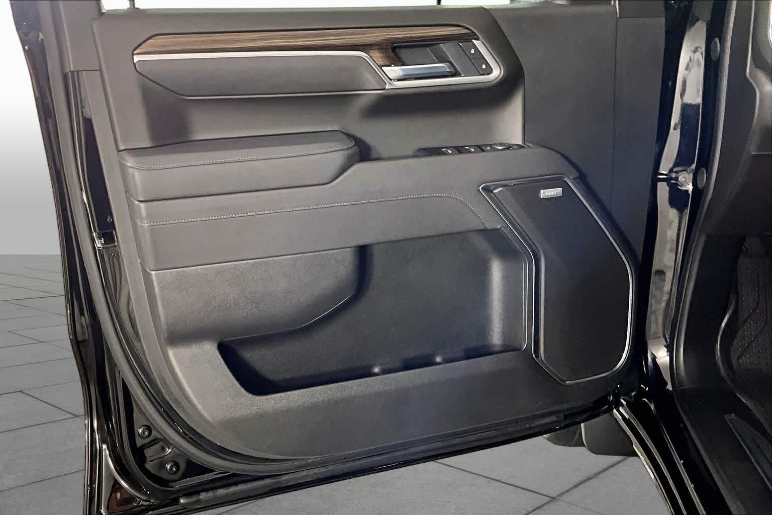 Used 2025 Black Chevrolet RST image 19
