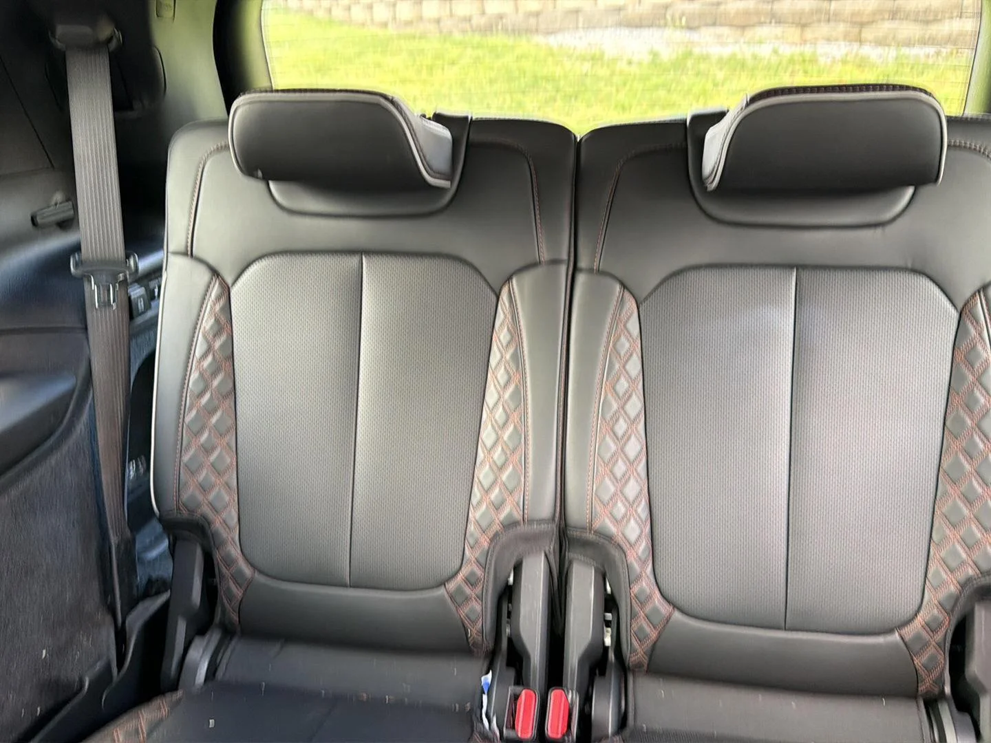 Used 2021 Diamond Black Crystal Pearlcoat Jeep Summit Reserve image 6