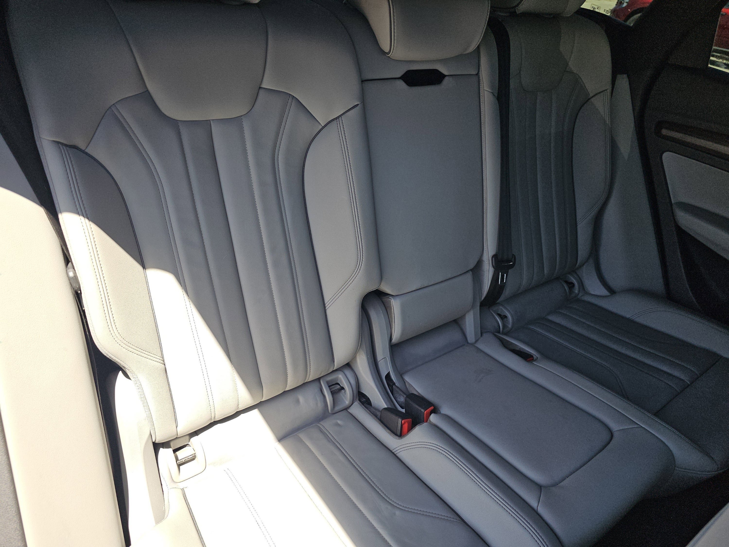 Used 2022 Black Metallic Audi 45 S line Premium image 27