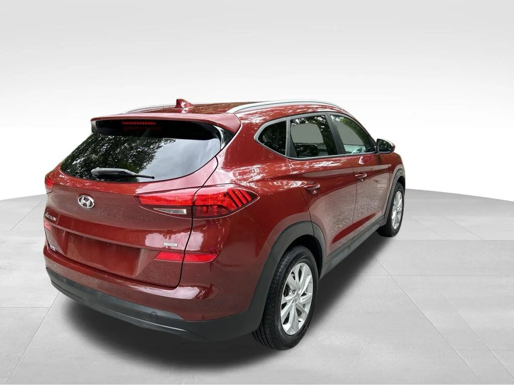 Used 2020 Red Hyundai Value image 5