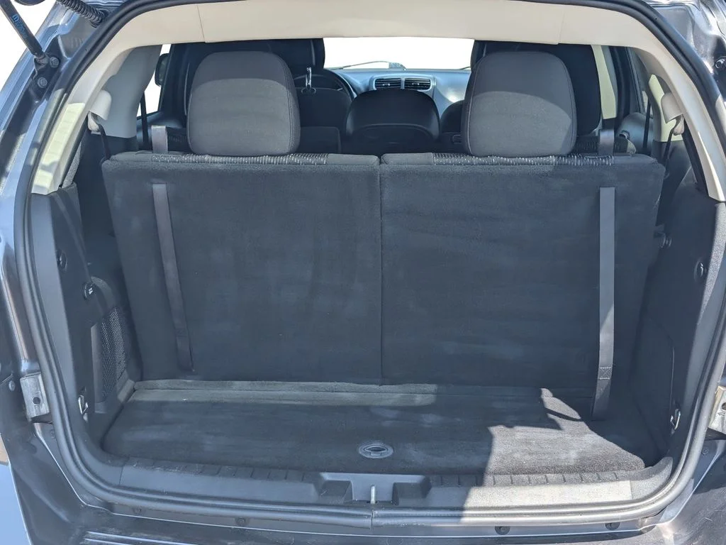 Used 2019 Gray Dodge SE image 10