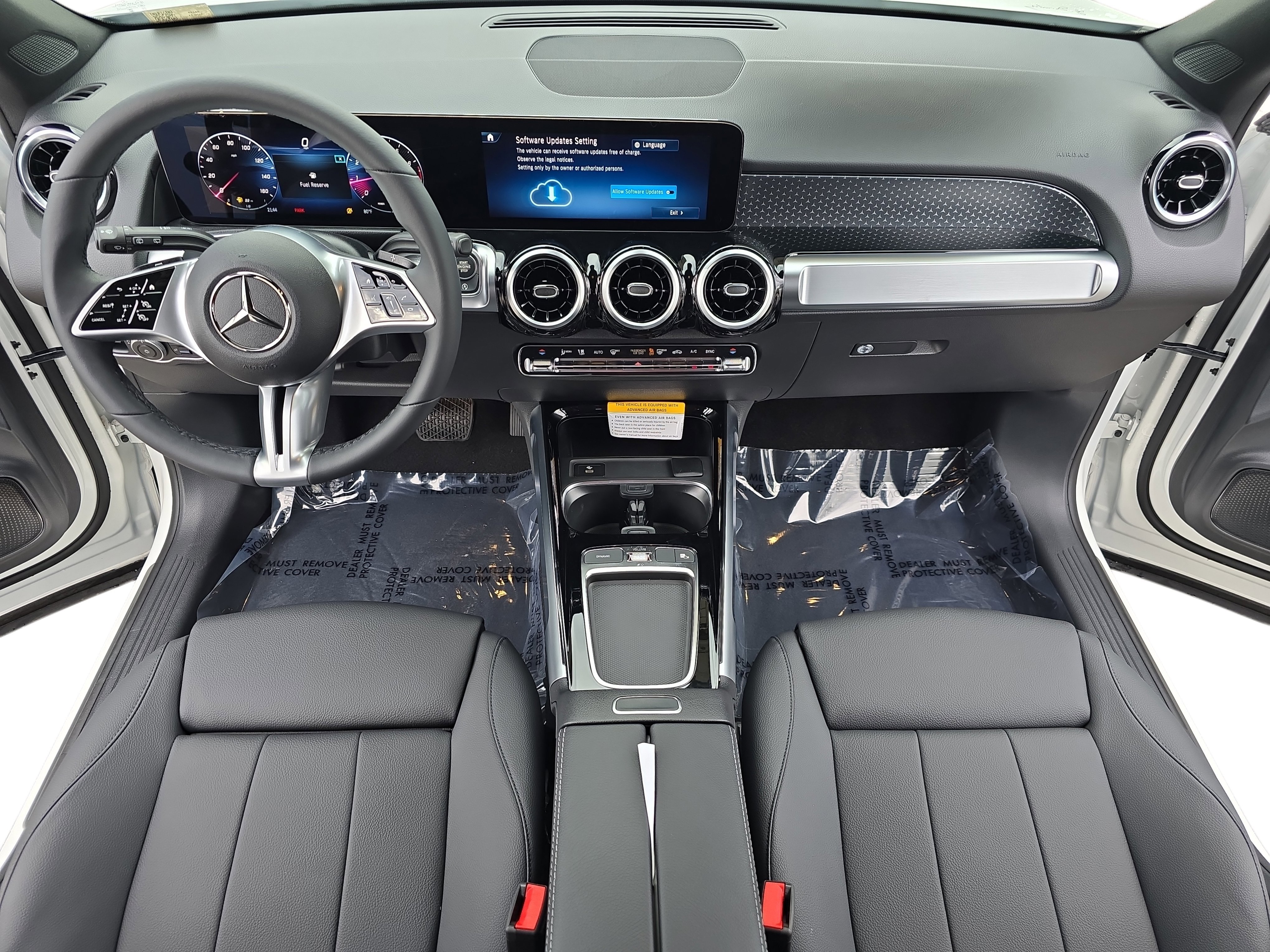 New 2025 Polar White Mercedes-Benz GLB250 image 9