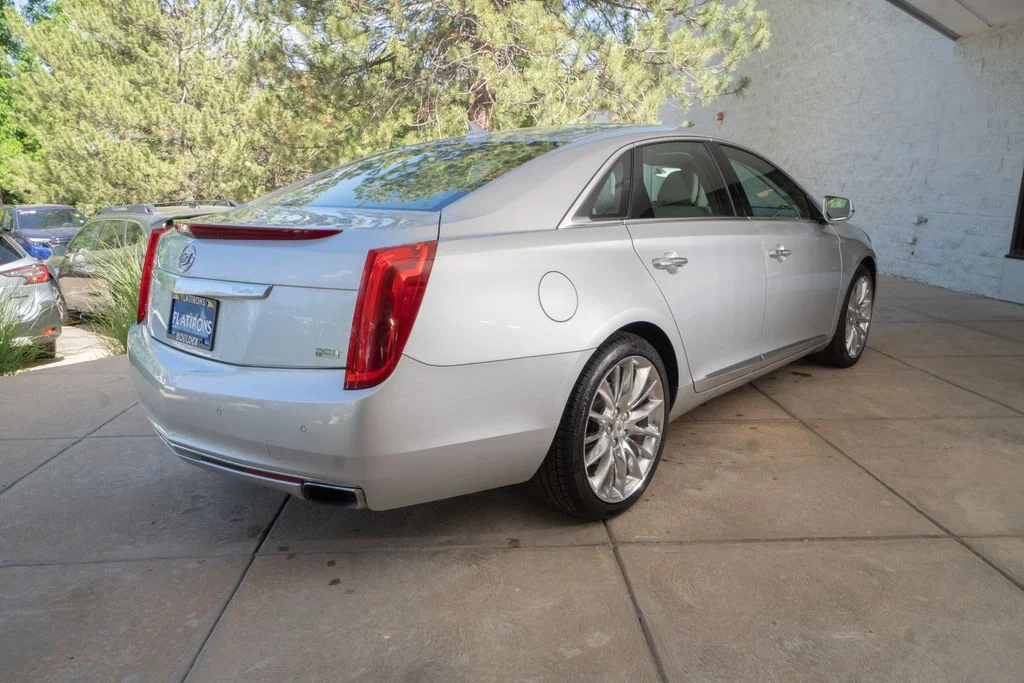 Used 2014 Silver Cadillac Platinum image 6