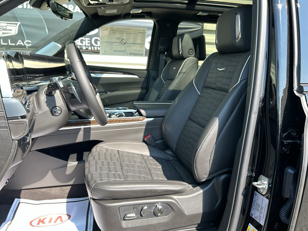 2026 Cadillac Escalade ESV Platinum Sport - Photo 11