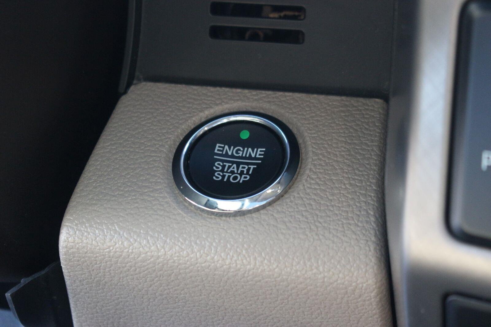 Used 2020 Silver Ford Limited image 32