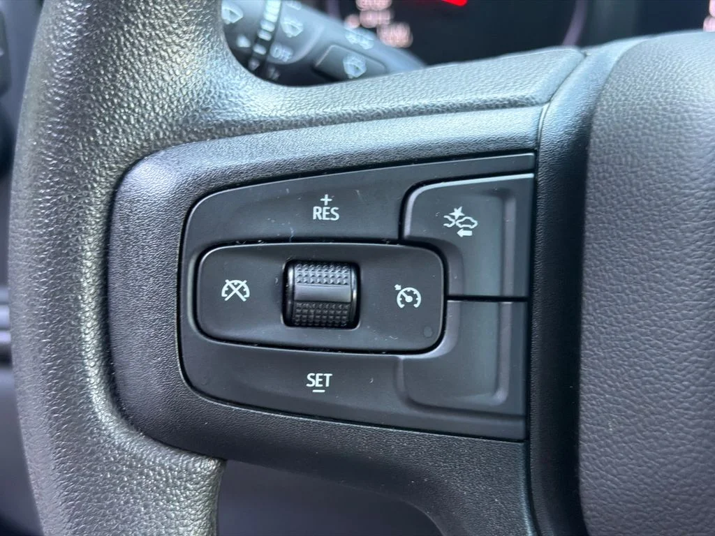 Used 2025 Black Chevrolet Custom image 24