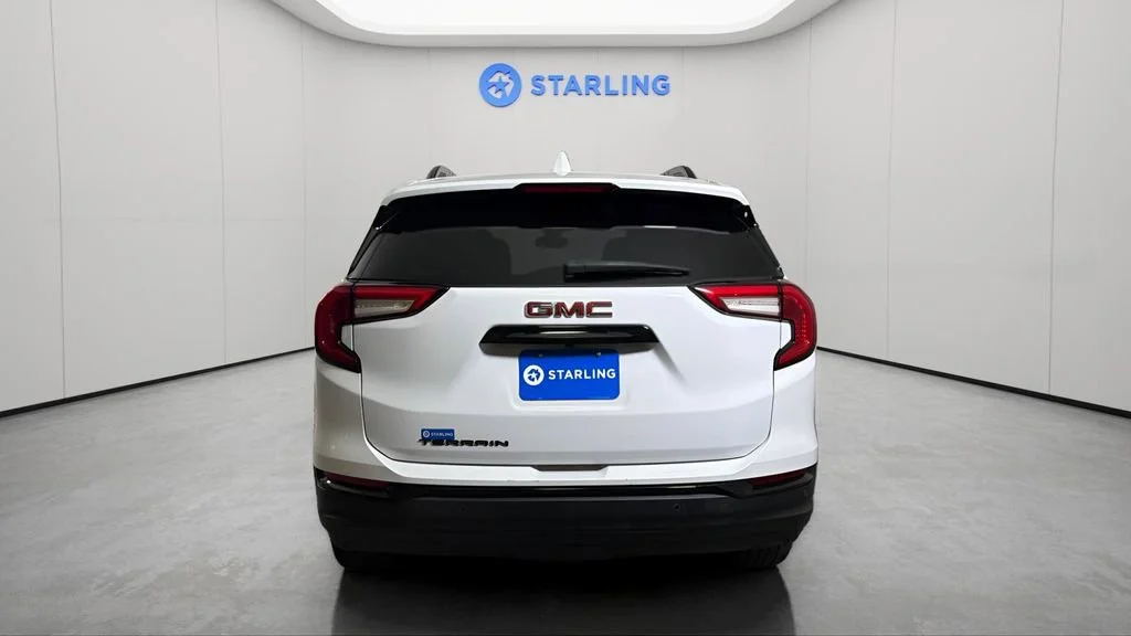Used 2023 Summit White GMC SLE image 7