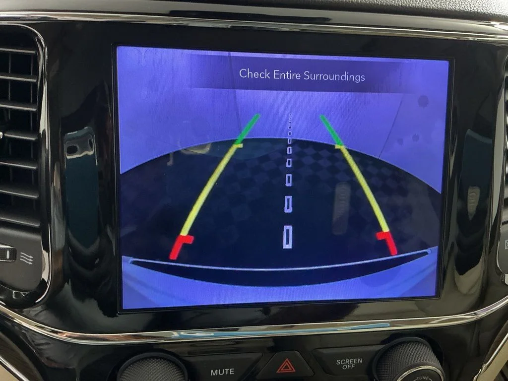 Certified Used 2020 White Jeep Overland image 29
