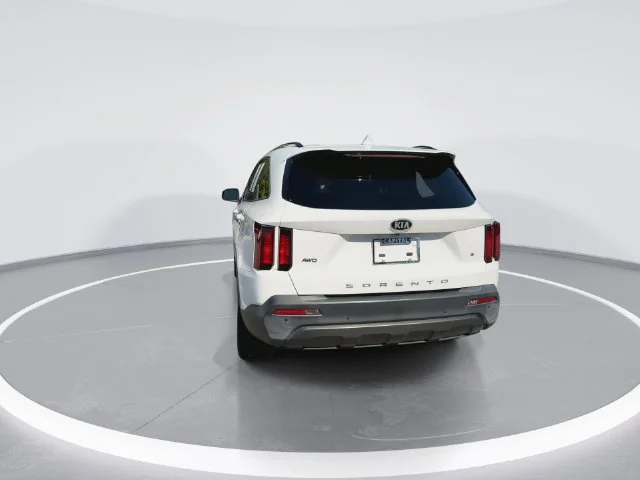 Used 2021 White Kia S image 7