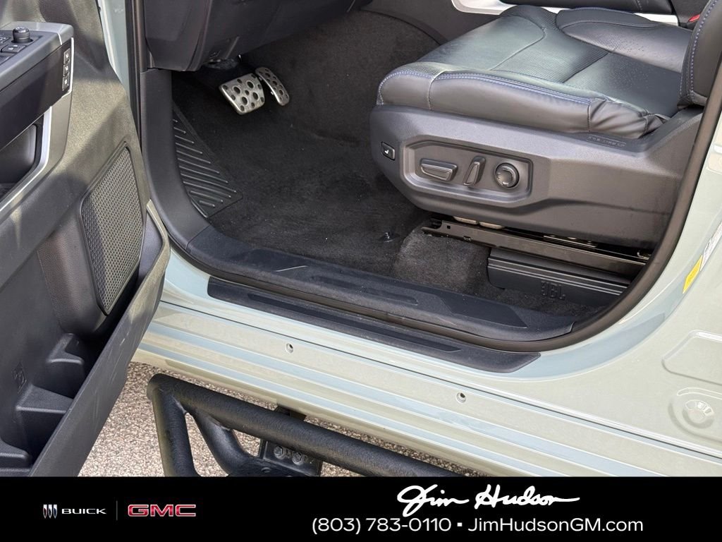 Used 2024  Toyota Platinum image 23