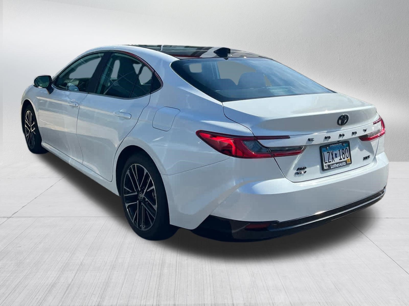 Certified Used 2025 Wind Chill Pearl Toyota XLE image 4