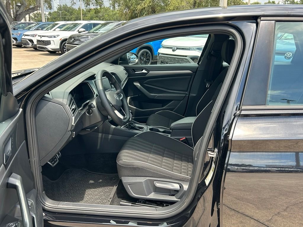 Certified Used 2024 Black Volkswagen 1.5T Sport image 15