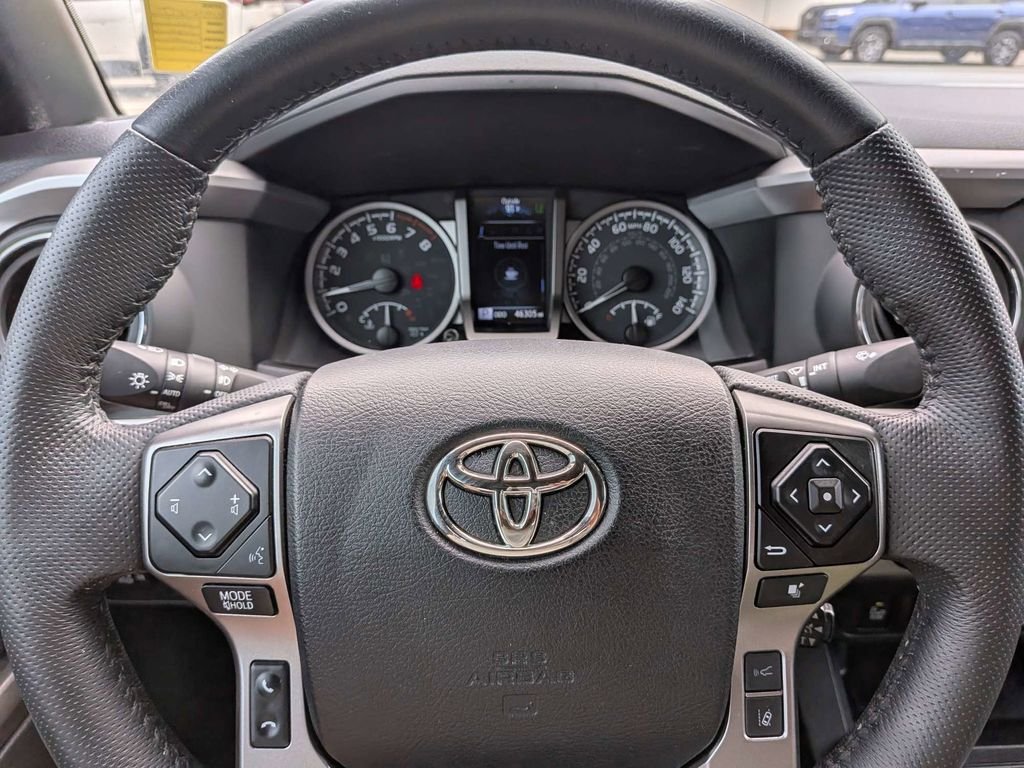 Used 2022 Gray Toyota Limited image 37