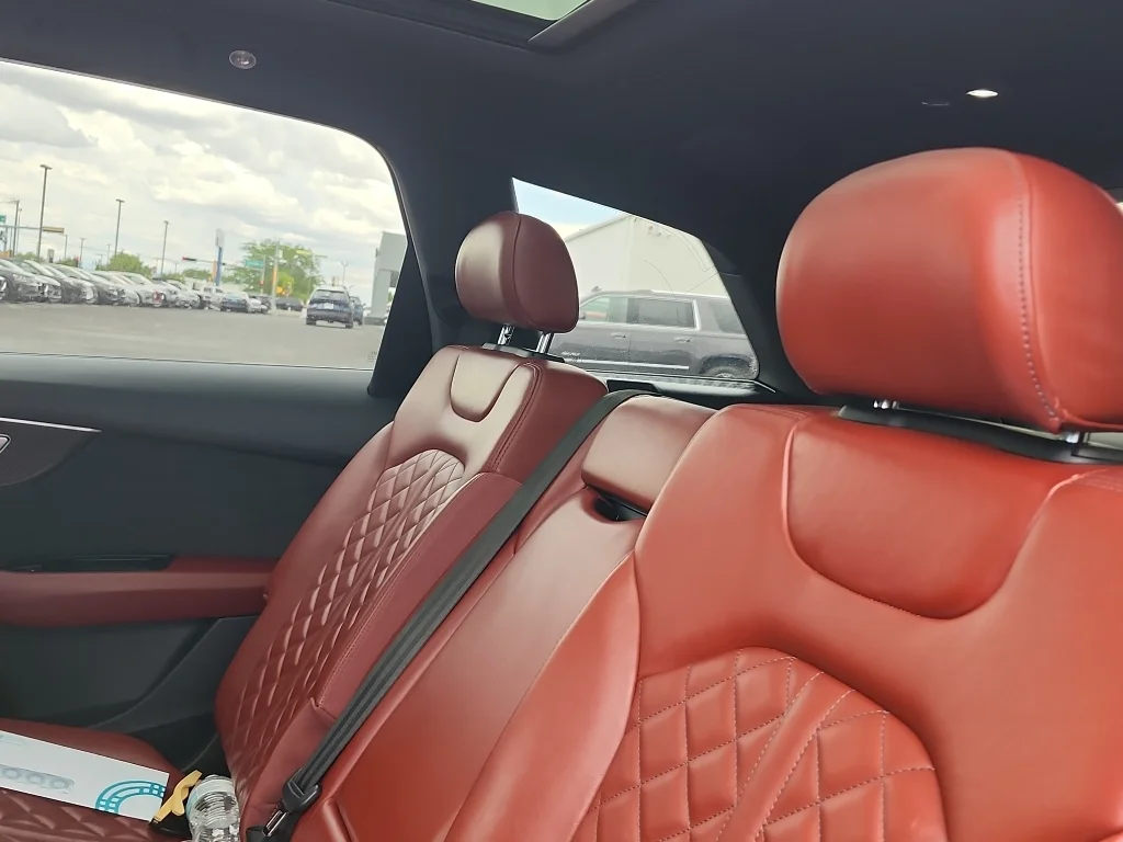 Used 2020 Daytona Gray Pearl Effect Audi Premium Plus image 11