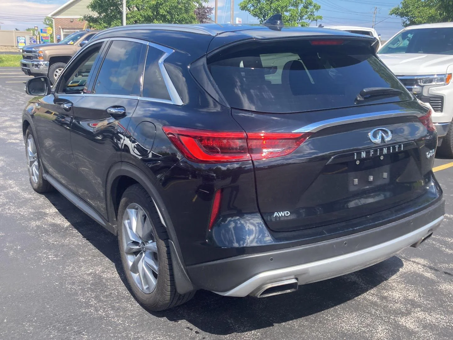 Used 2020 Black Obsidian INFINITI LUXE image 5