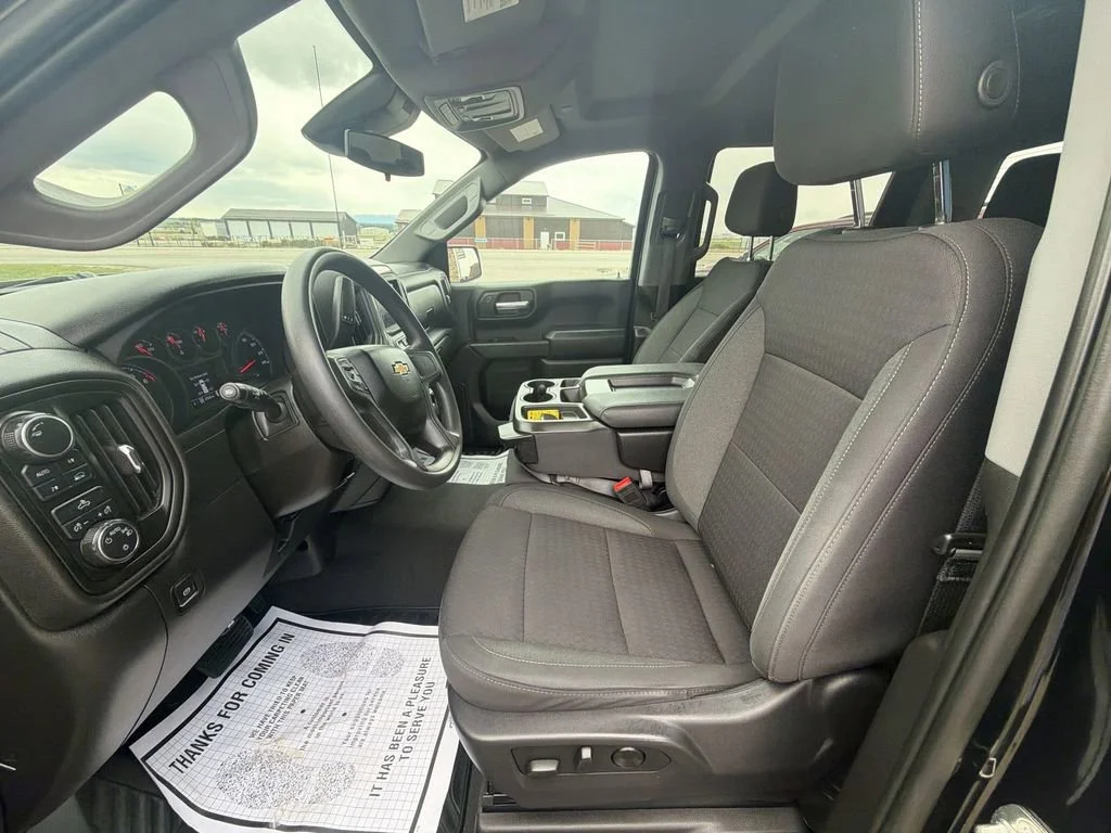 Used 2023 Black Chevrolet Custom image 15