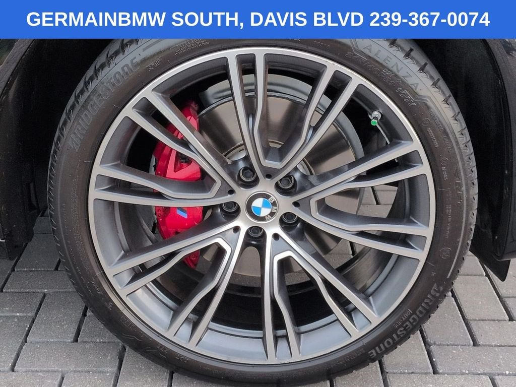 Certified Used 2022 Black Sapphire Metallic BMW xDrive30i image 12