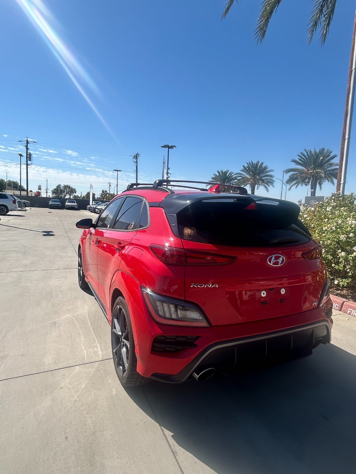 Used 2022 Red Hyundai Base image 6
