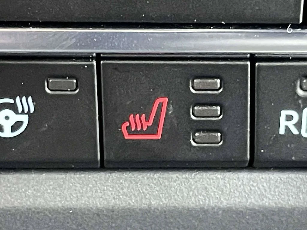 New 2025 Oxford White Ford Badlands® image 19