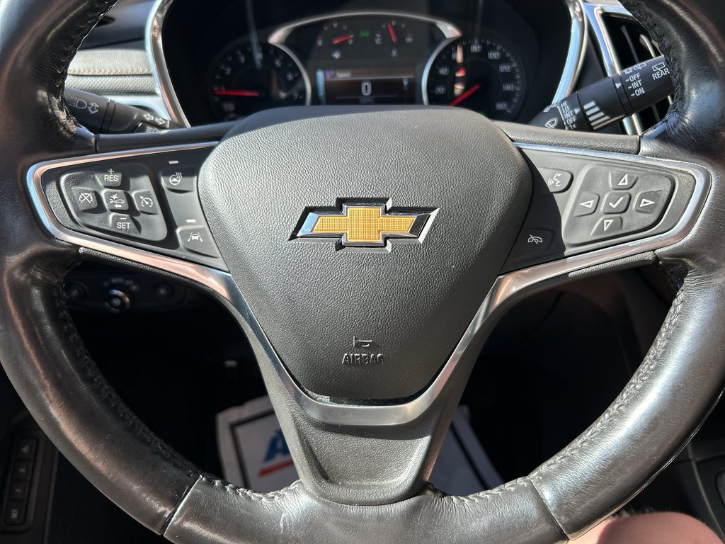 Used 2018 Silver Ice Metallic Chevrolet Premier image 23