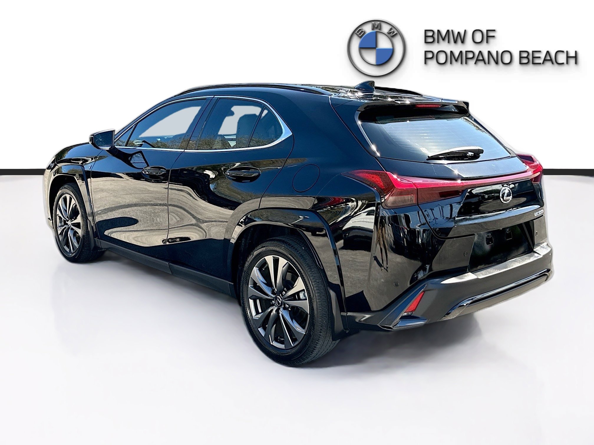 Used 2025 Obsidian Lexus UX 300h F SPORT Design image 5