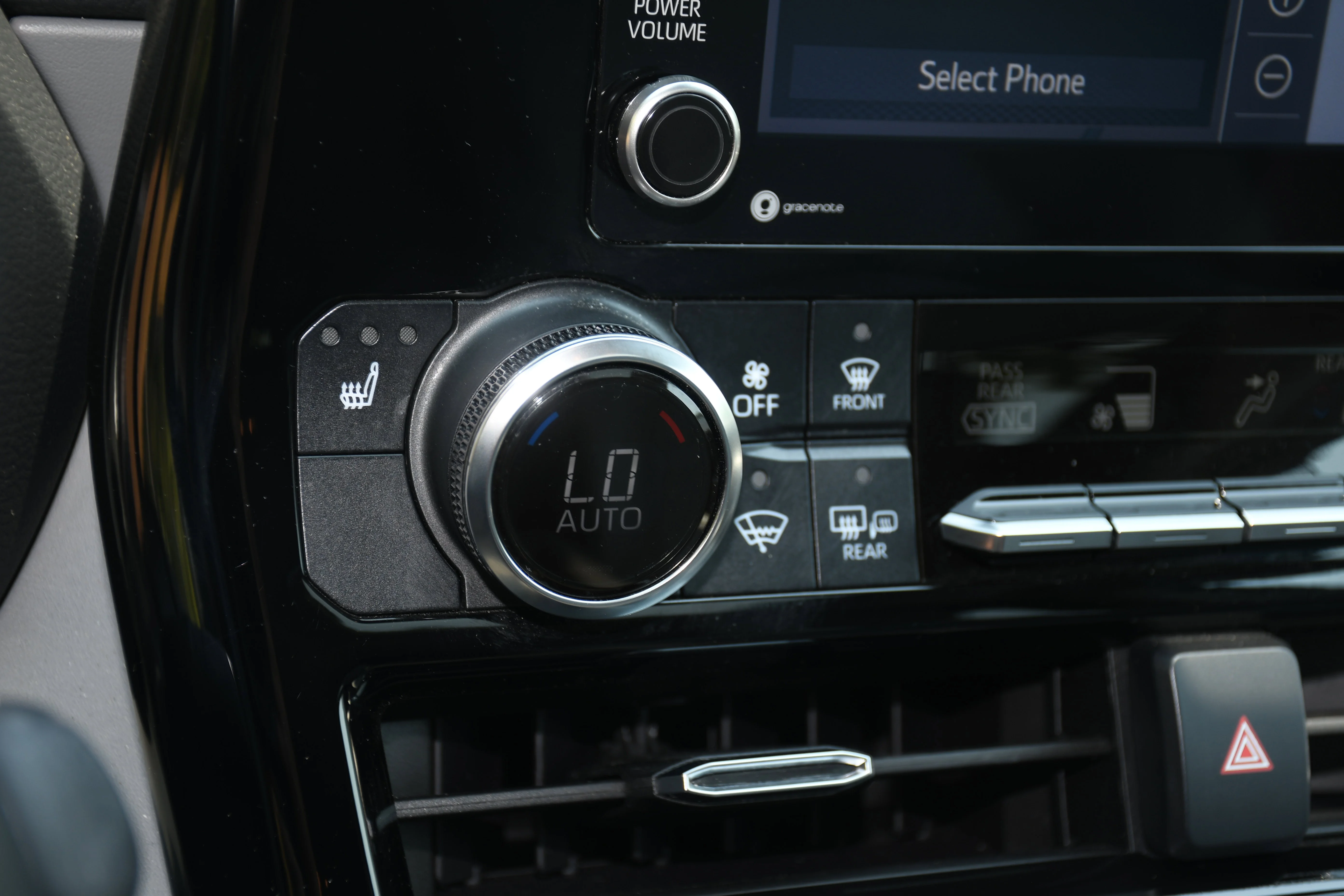 Used 2022  Toyota XLE image 14