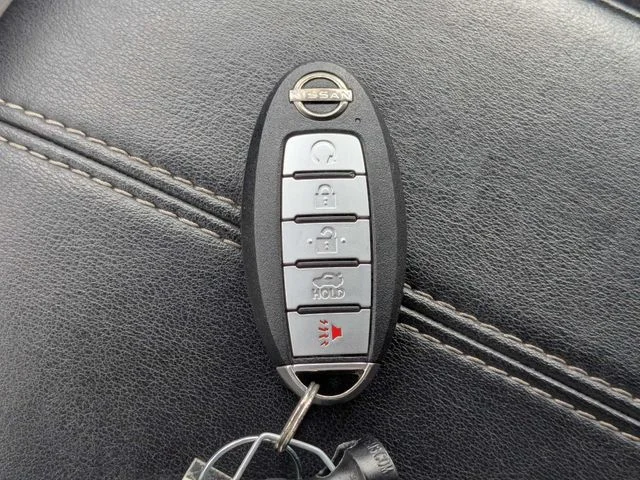 Used 2025 Silver Nissan 2.5 SV image 29