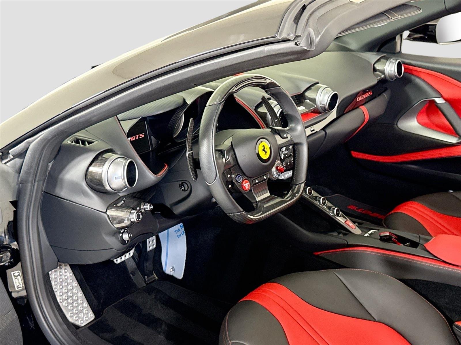Used 2021 Nero Ferrari  image 15