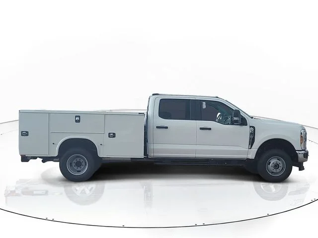 New 2026 Oxford White Ford XL image 4