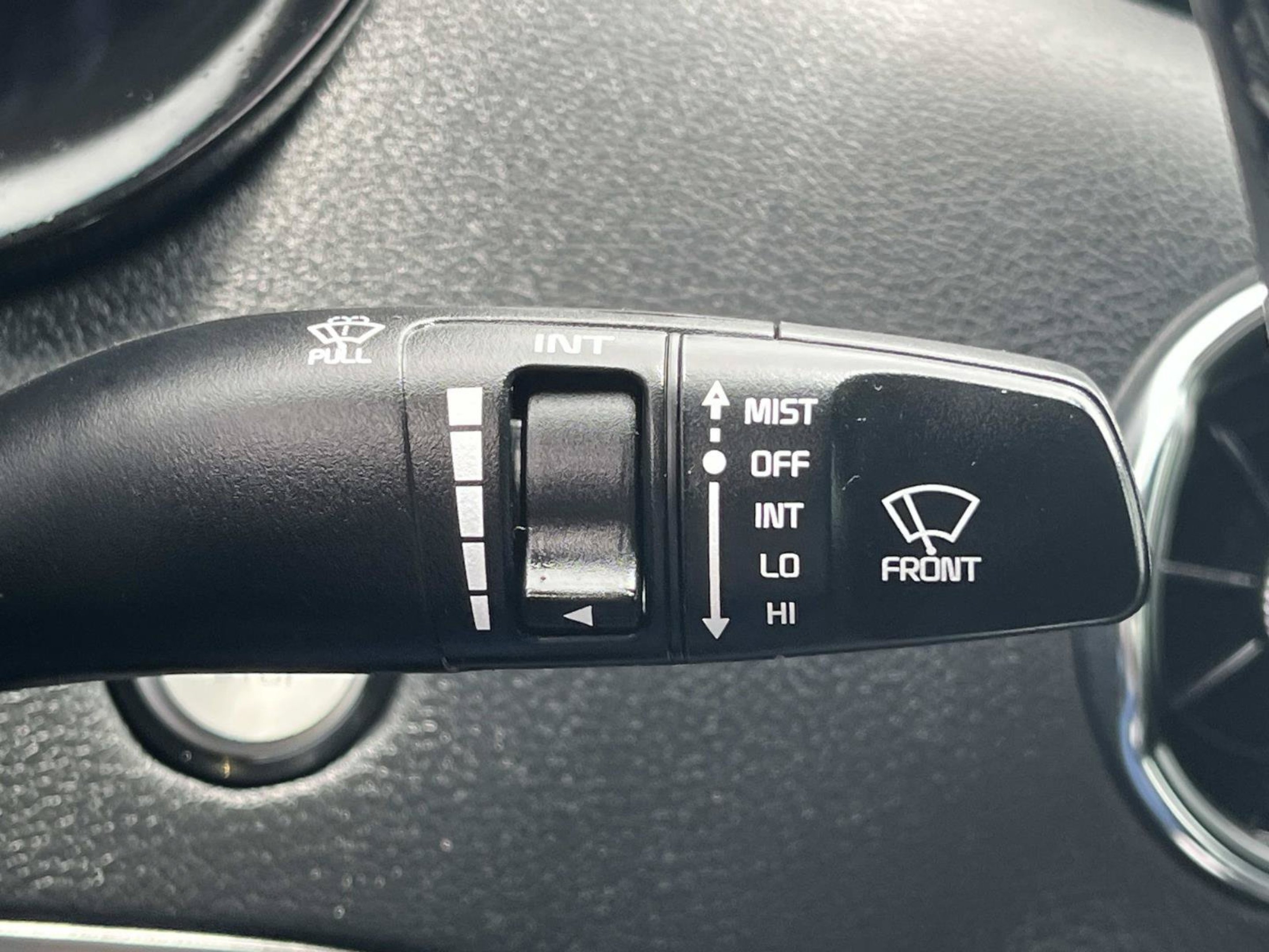 Used 2021 Snow White Pearl Kia GT-Line image 34