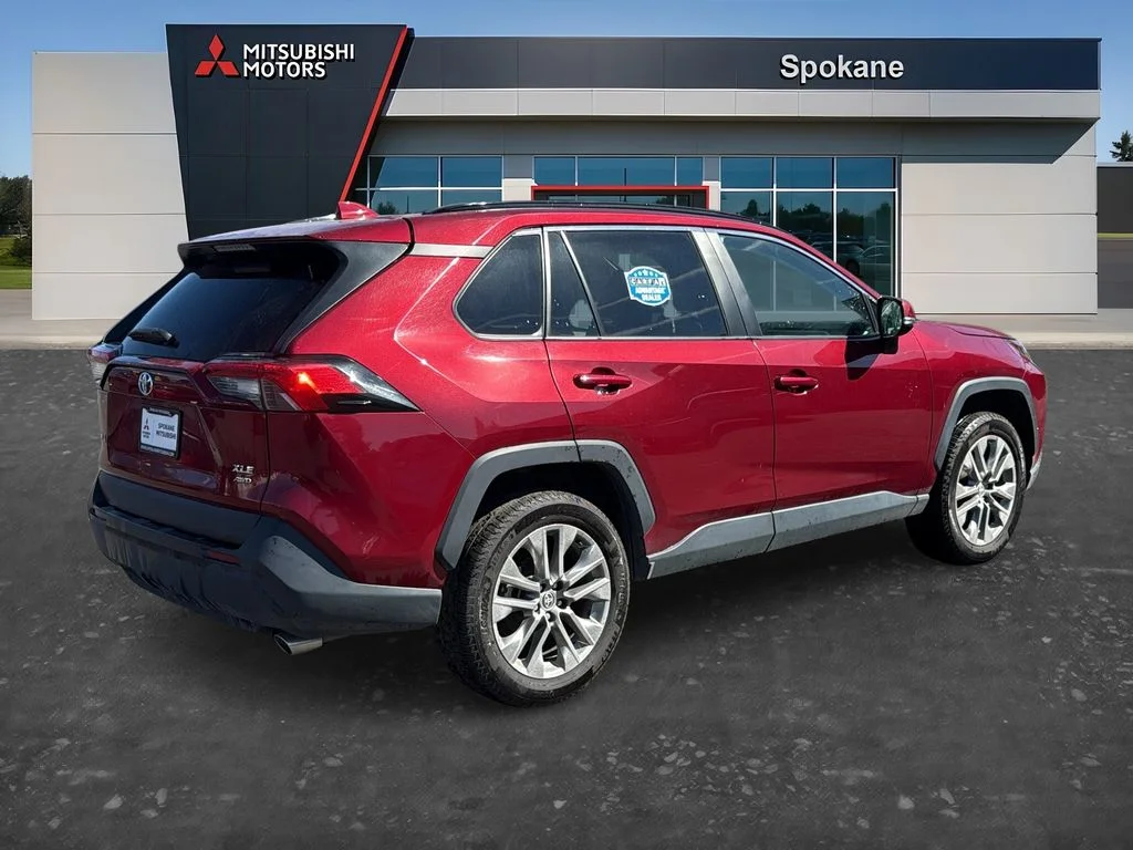 2024 Toyota RAV4 XLE Premium - Photo 7