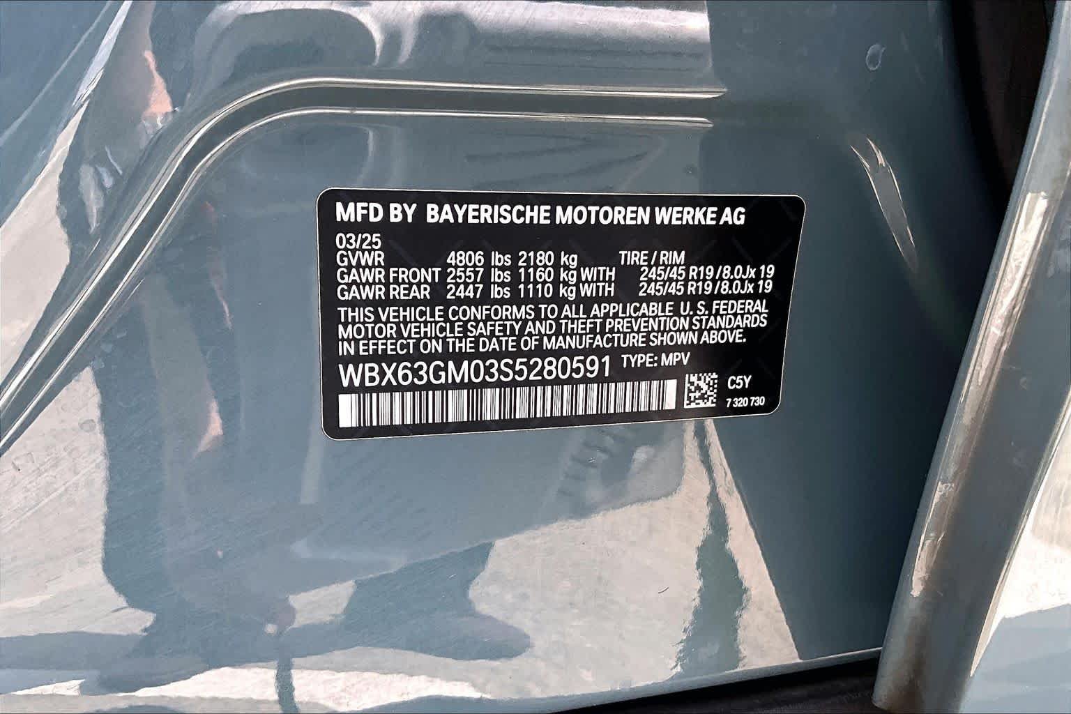 Used 2025 Cape York Green Metallic BMW xDrive28i image 34