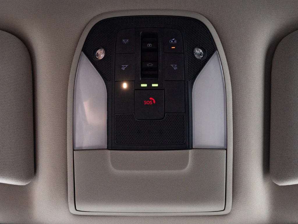 Used 2025 Warm Titanium INFINITI LUXE image 40