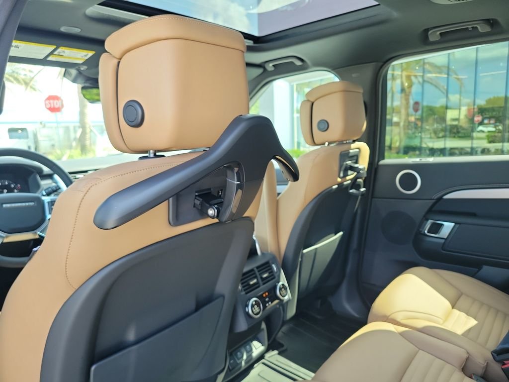 2025 Land Rover Discovery Dynamic SE - Photo 17