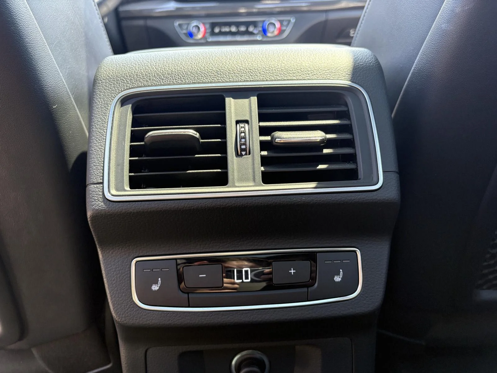 Used 2018 Mythos Black Metallic Audi Prestige image 22