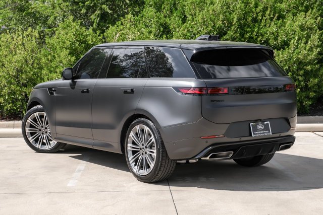 Certified Used 2025 Gray Land Rover Dynamic SE image 17