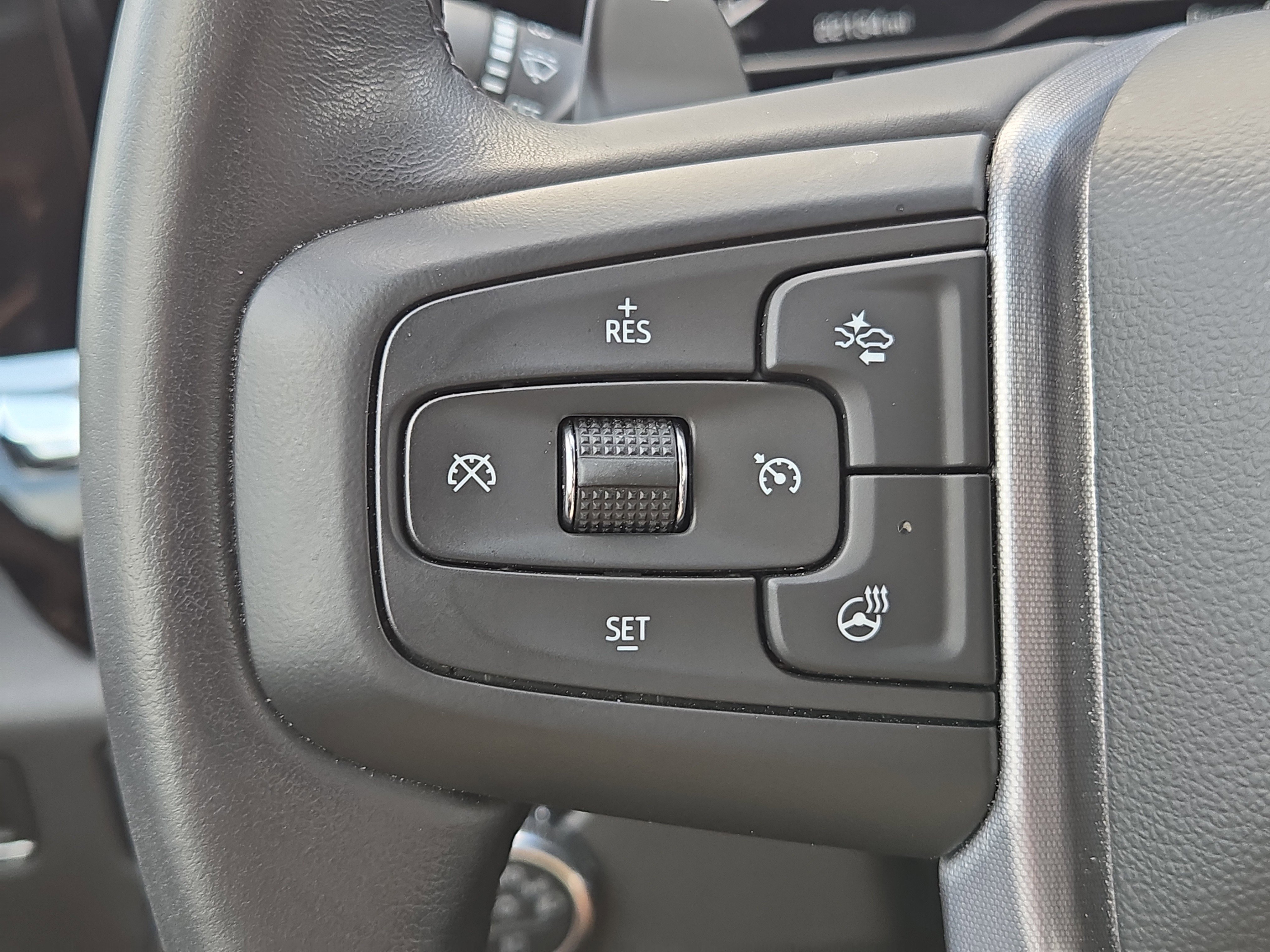 Used 2023 White Frost Tricoat GMC SLT image 24