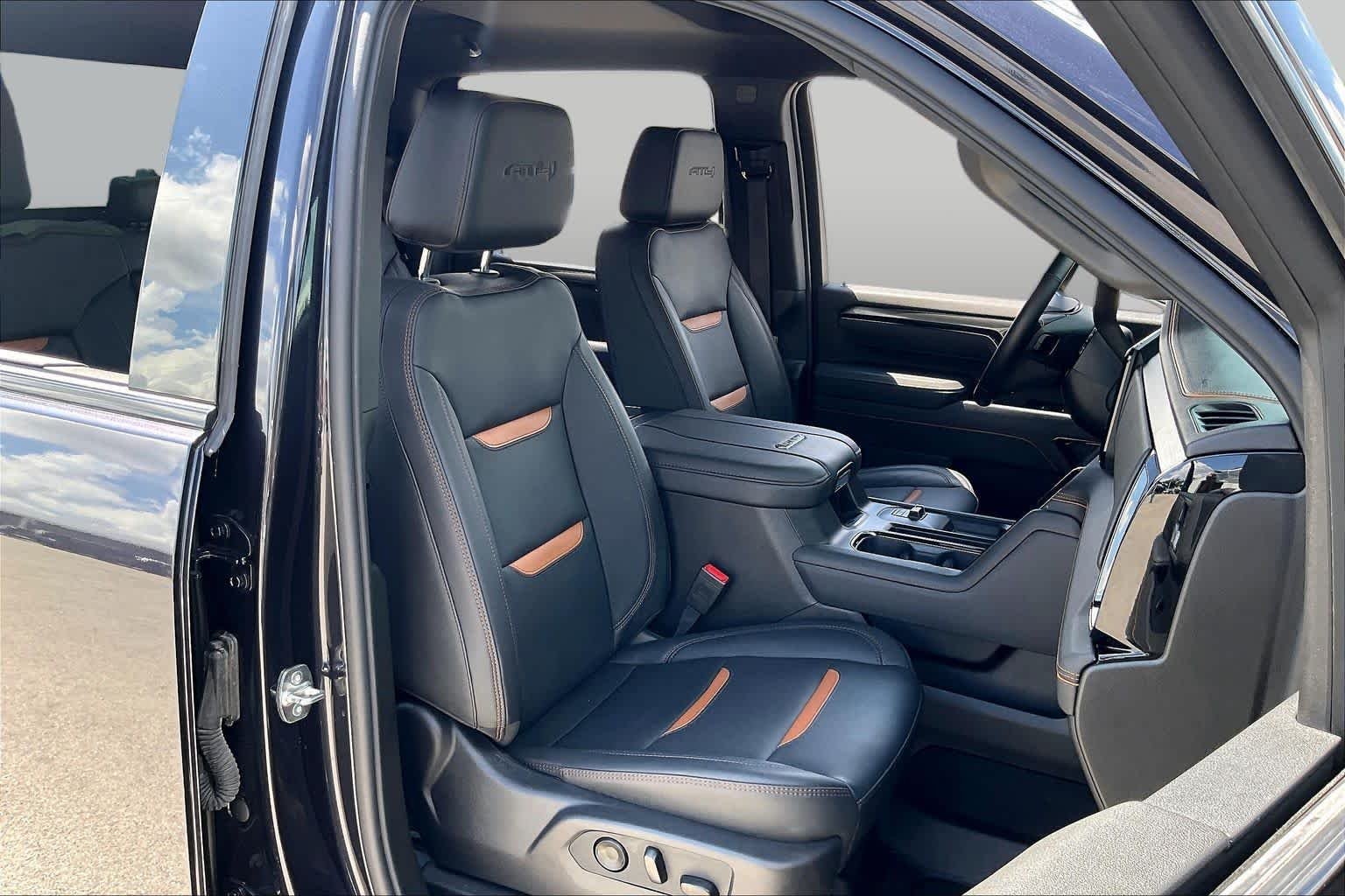 New 2026 Titanium Rush Metallic GMC AT4 image 9