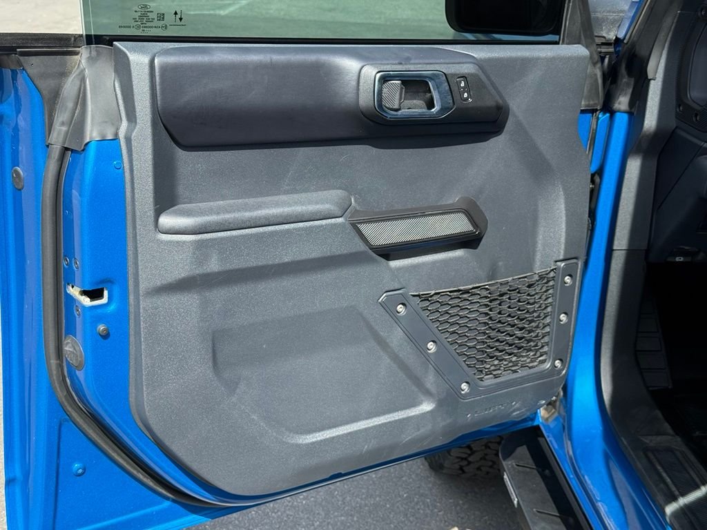 Certified Used 2025 Blue Metallic Ford Badlands image 18