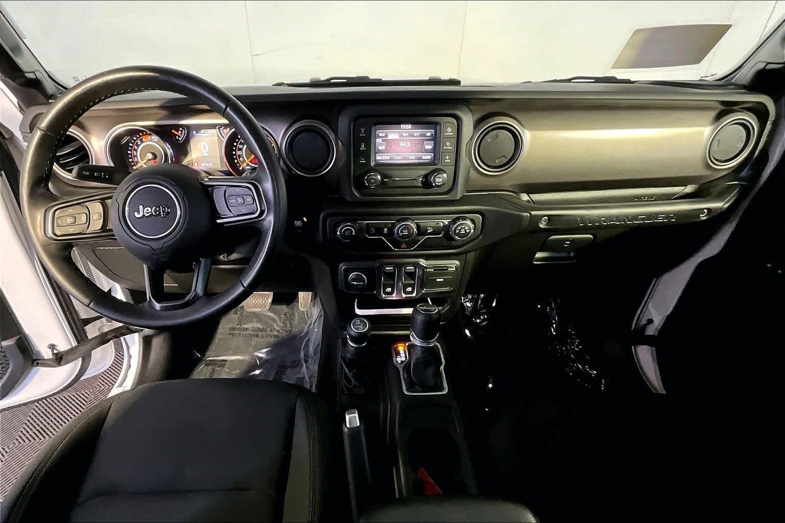 Used 2020 Bright White Clearcoat Jeep Sport S image 15