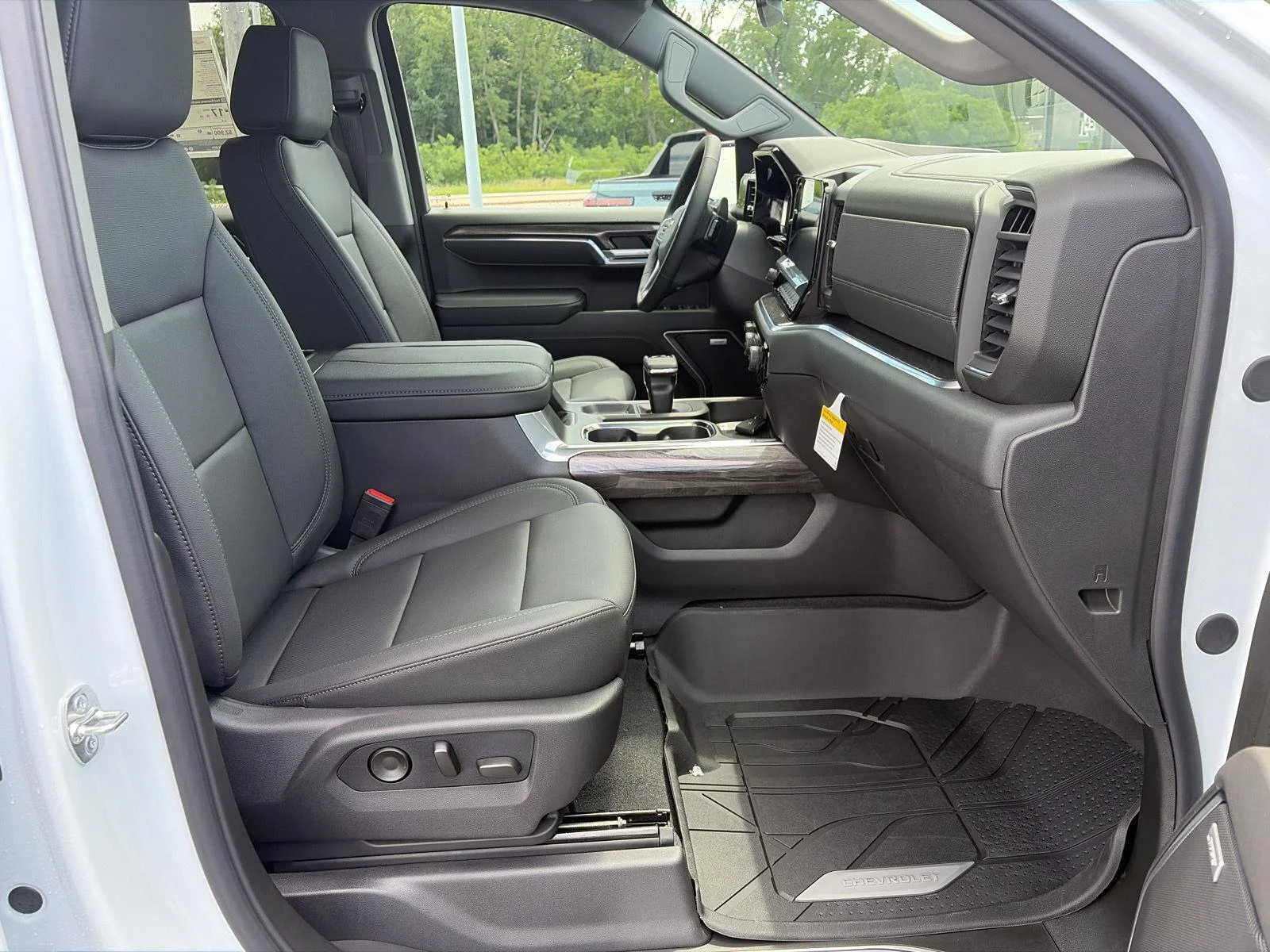 New 2026 Polar White Tricoat Chevrolet LTZ image 20