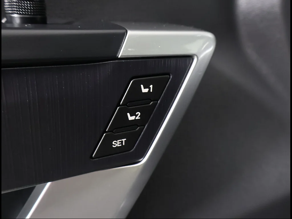 Used 2024 GRAY Toyota Platinum image 10