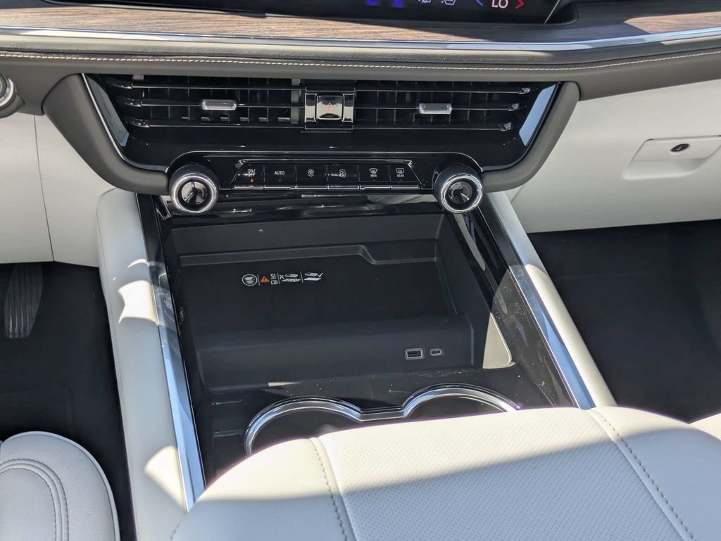 2026 Chevrolet Tahoe Premier - Photo 20
