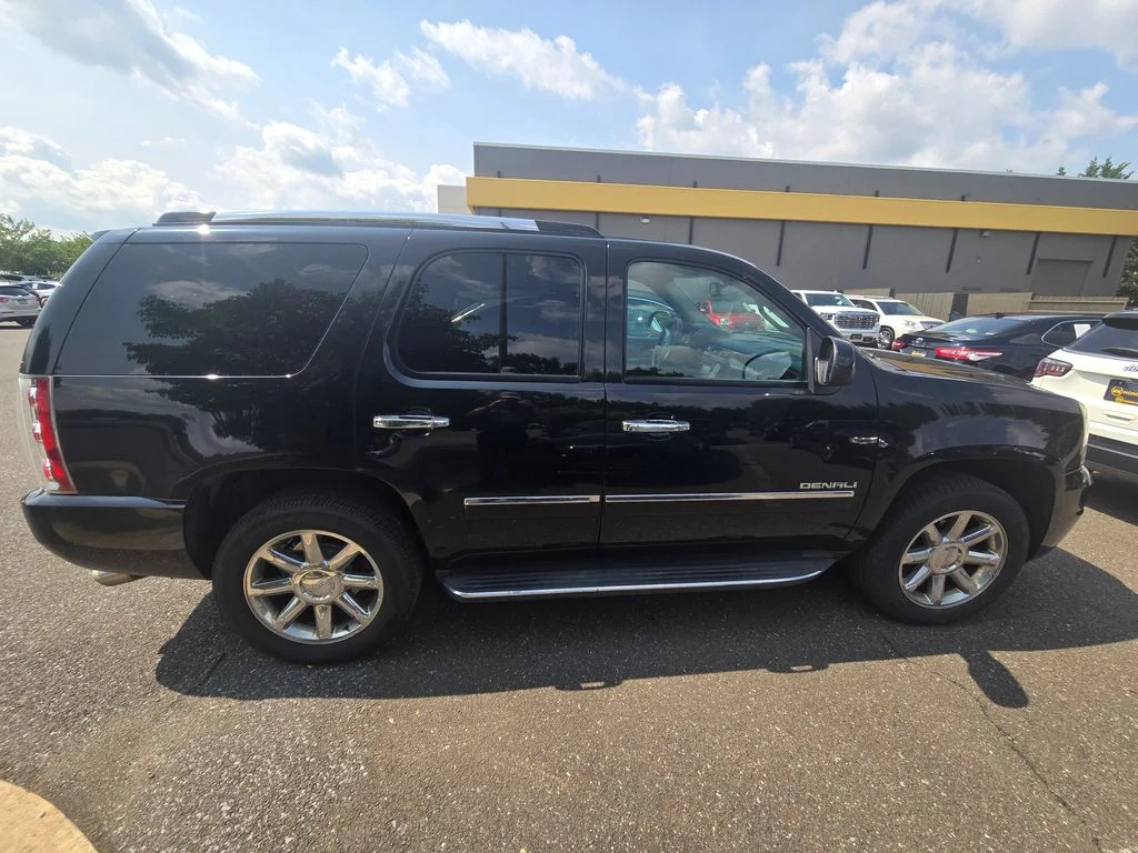 Used 2013 Black GMC Denali image 8