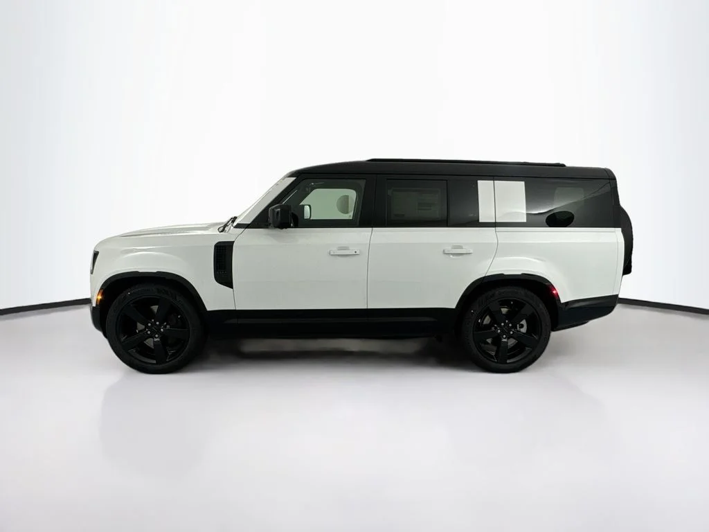 New 2026 Fuji White Land Rover X-Dynamic SE image 8