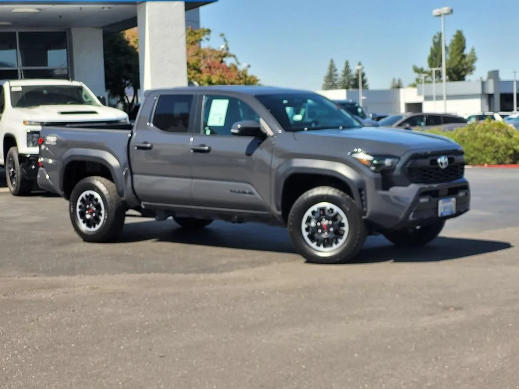 2024 Toyota Tacoma 4WD